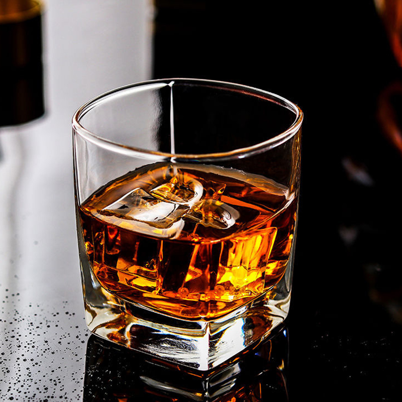 透明ガラスウイスキー,4個セット,235ml,飲料カップ,ヨ - Wine Beer Whiskey のレビューと価格