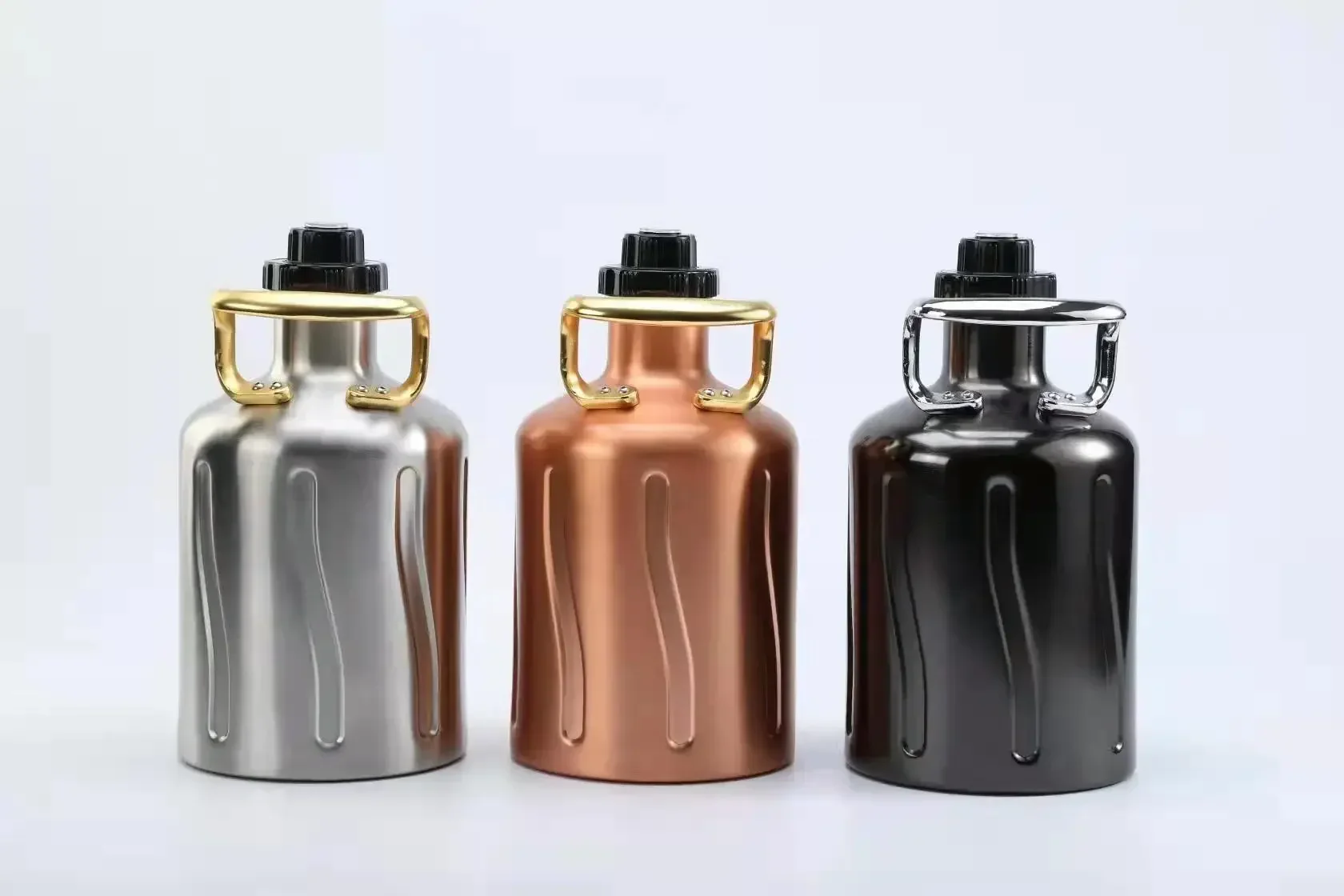 ステンレス製2L/4L屋外断熱クラフトビール樽型ヒップフラス - Wine Like Beer のレビューと価格